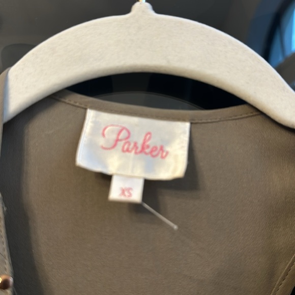 Parker Silk Top XS - Picture 2 of 4